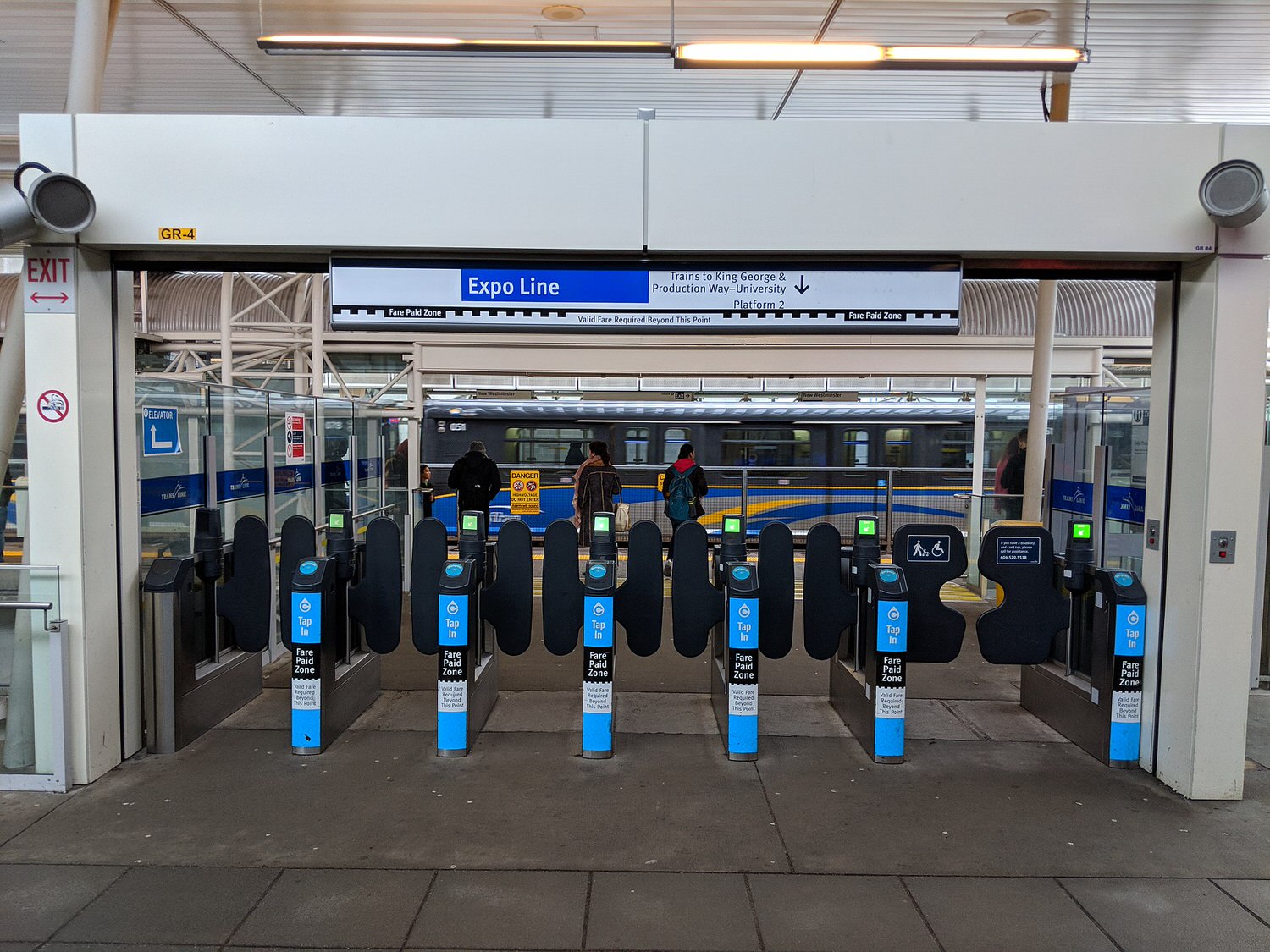 1920px New Westminter fare gates