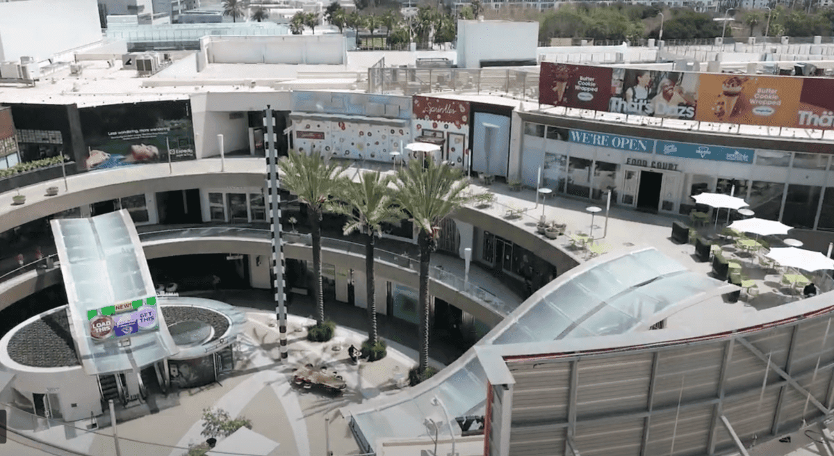 【聖塔莫尼卡 Santa Monica】免費停車攻略|聖塔莫尼卡海灘、66號公路盡頭、第三街行人購物區、真實版落日飛車 - 第10張圖