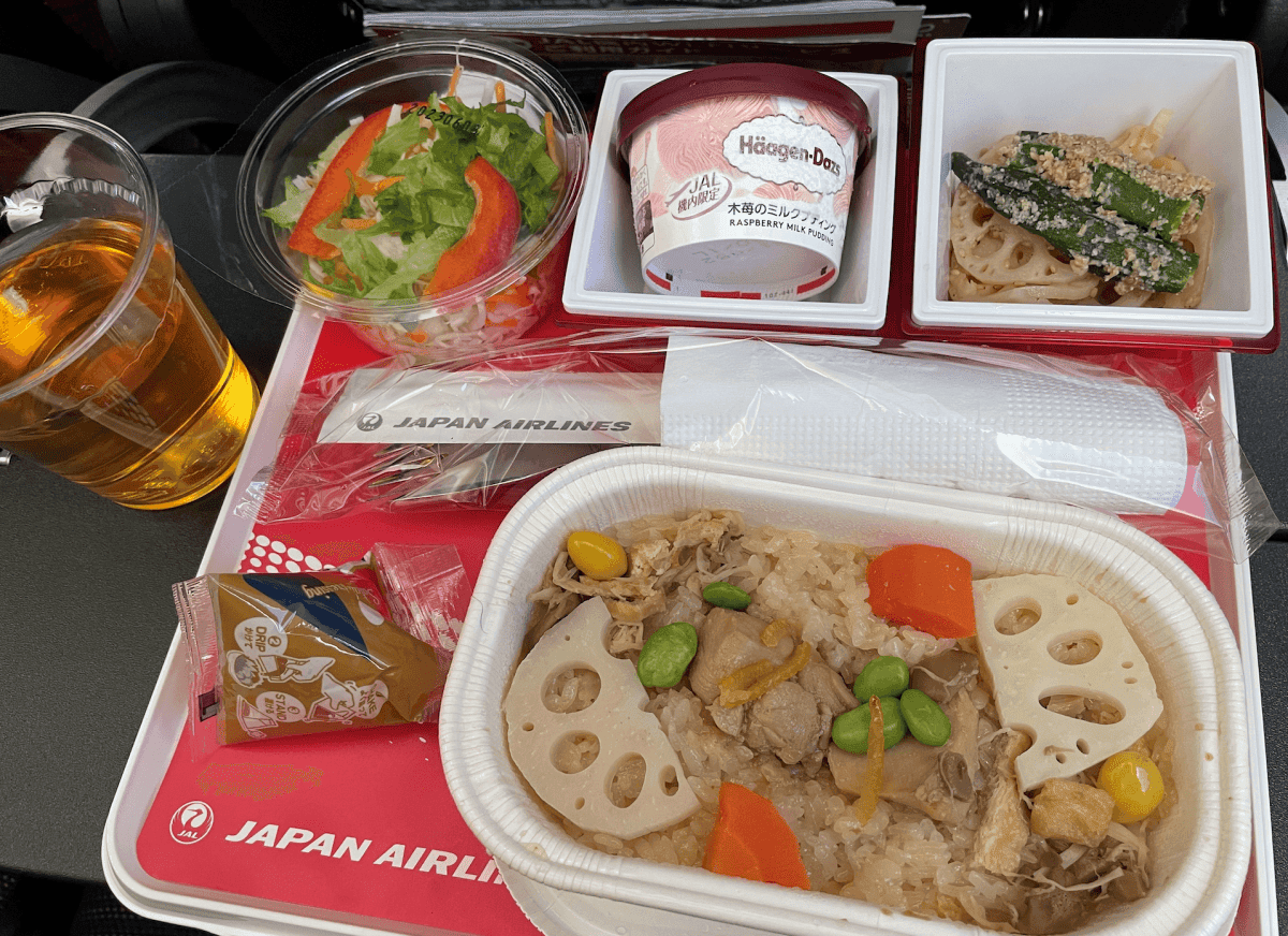 日本航空飛機餐