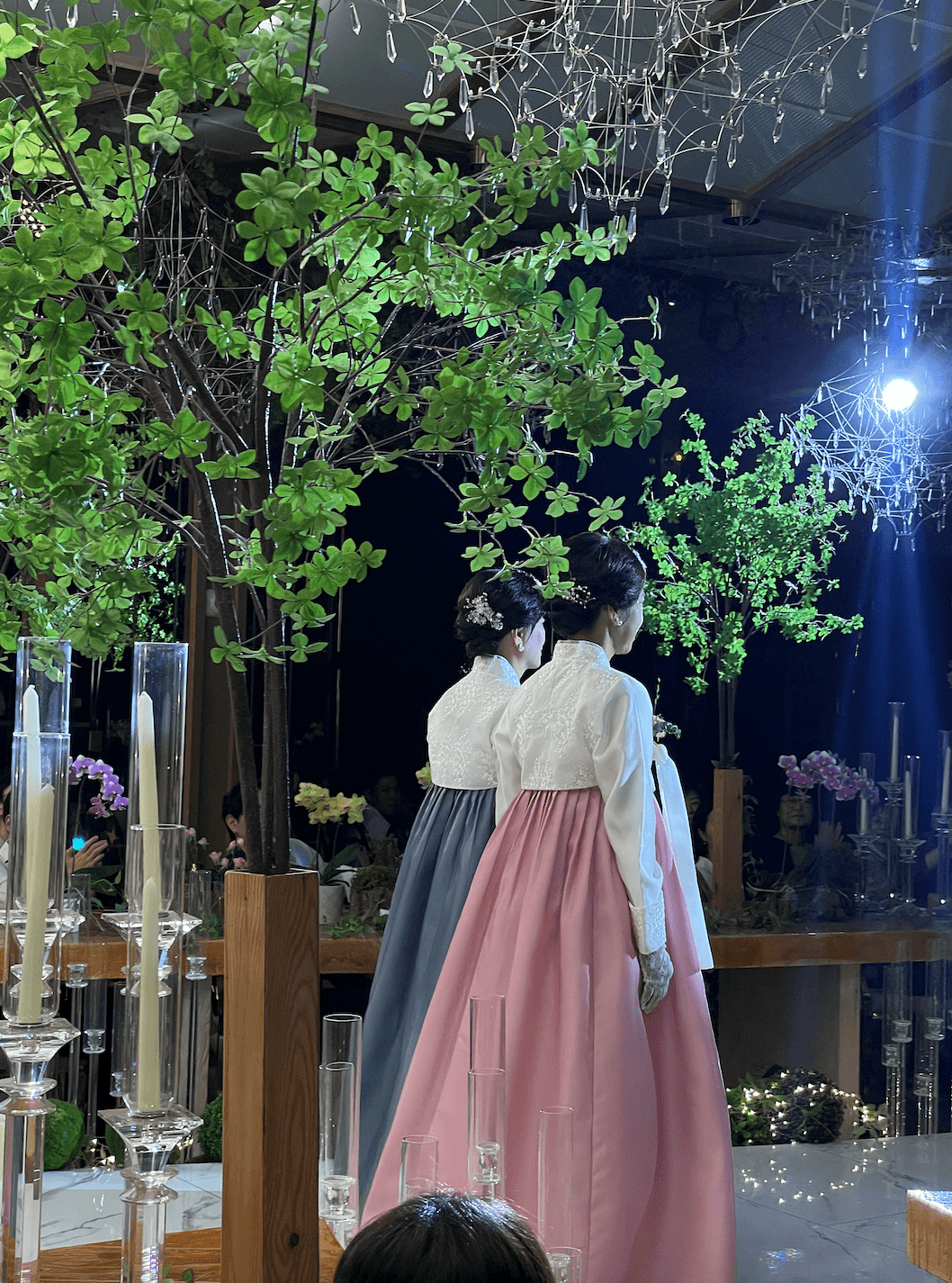 韓國婚禮 Korean Wedding
穿搭禁忌、流程介紹、禮金文化大公開