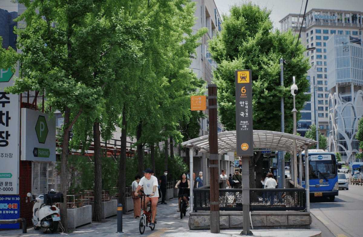 【2025首爾安國站攻略】 三清洞、仁寺洞、北村八景、7家首爾韓服租借推薦、小眾免費宮殿雲峴宮 - 第3張圖 首爾安國站 三清洞、仁寺洞、北村、雲峴宮
인사동
운현궁
삼청동
北村八景 북촌8경
西花韓服
韓服男Hanboknam韓服
藝人韓服
宮女狐韓服
一日韓服
古宮韓服
ohnelharuhanbok 韓服