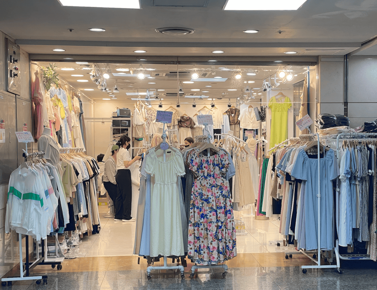 【首爾2大購物地下街】Goto Mall 高巴客運地下街、永登浦地下街優缺點比較|漢江公園盤浦大橋、新世界百貨 - 第3張圖 Goto Mall高速巴士客運站地下街
永登浦地下街
강남 고속버스터미널 지하도상가
영등포역지하상가
樂天百貨
Lotte Shopping
롯데백화점
時代廣場
TIME SQUARE
타임스퀘어
新世界百貨
SHINSEGAE
신세계백화점