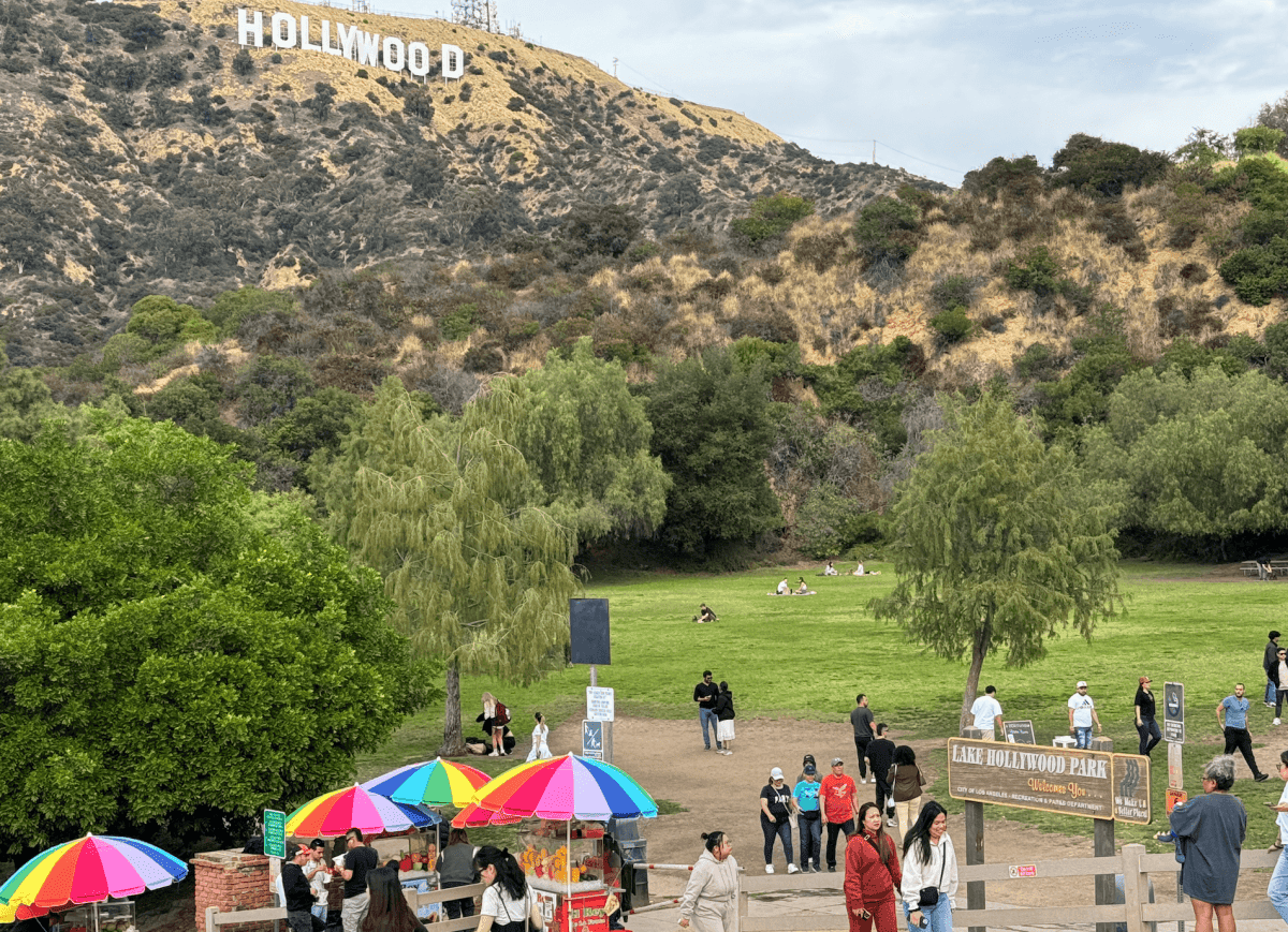 超強!【好萊塢標誌 Hollywood Sign 4個拍攝點】在美劇場景裡野餐|美國洛杉磯免費景點 - 第4張圖 好萊塢標誌 Hollywood sign
Lake Hollywood Park
6010 Deronda Drive