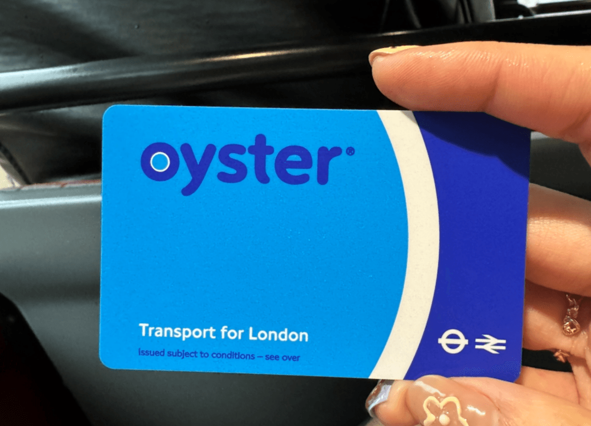 機場快線 Heathrow Express
牡蠣卡Oyster Card 
地鐵 London Underground(Tube)