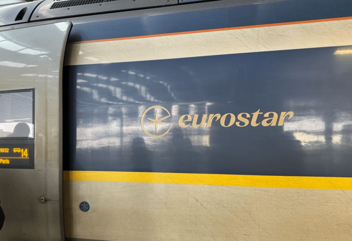 歐洲之星Eurostar
巴黎—ParisGare Du Nord（巴黎北站)
倫敦— St. Pancras Station（聖潘克拉斯站）
Brussels-Midi/Zuid(布魯塞爾南站)
哈利波特9又3/4月台的原型車站的King's Cross(國王十字車站)