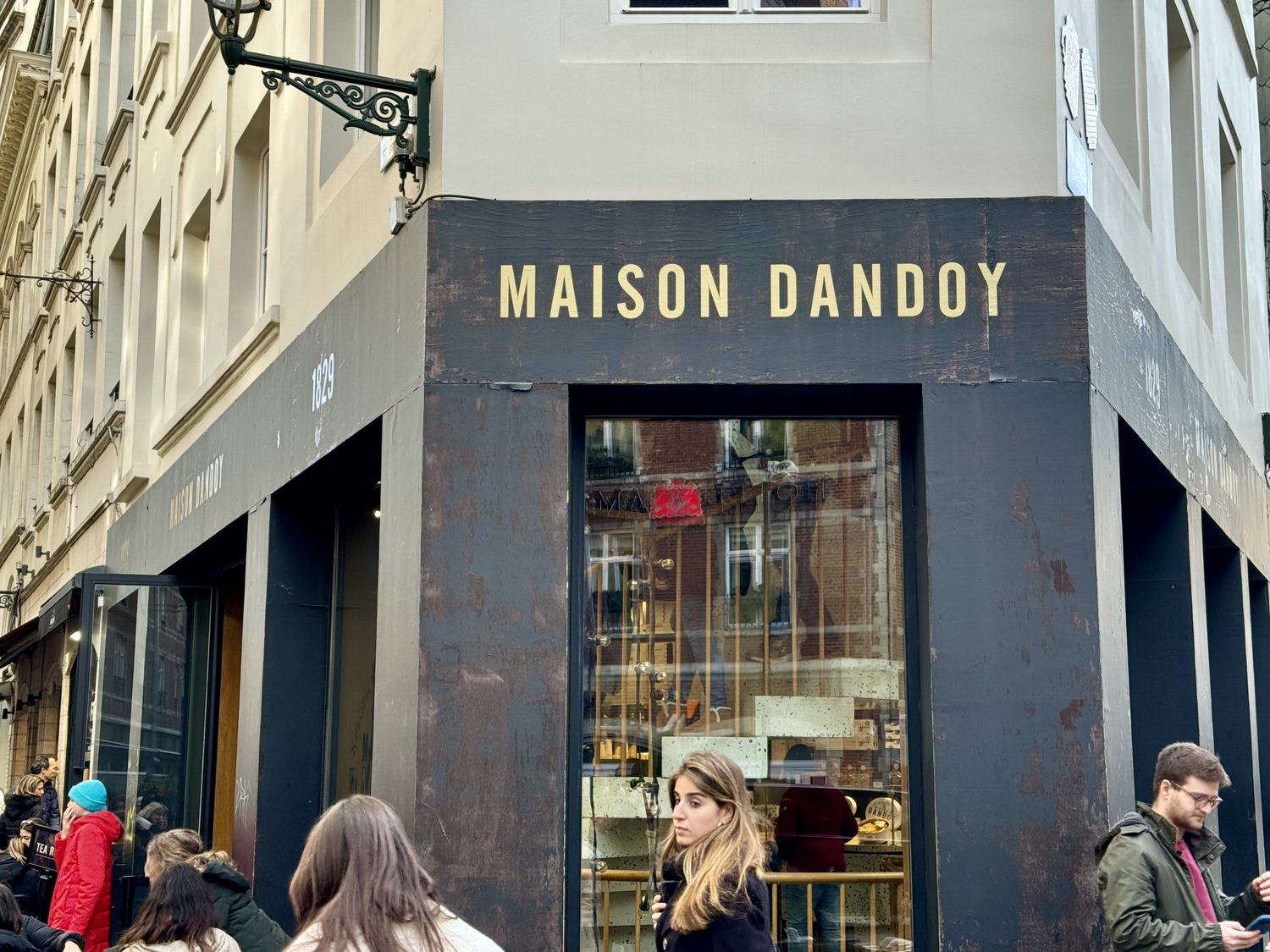 比利時 鬆餅發源地
布魯塞爾3家鬆餅評測
Maison Dandoy
Le Funambule
Obe
列日鬆餅(Liège Waffle)
布魯塞爾鬆餅(Brussels Waffle)
聖余貝爾長廊分店(Galeries)
布魯日Chez Albert