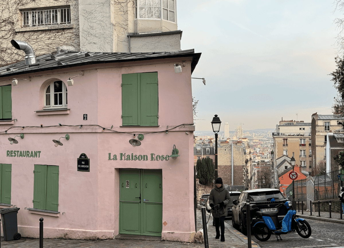 巴黎蒙馬特Montmartre
蒙馬特纜車(Funiculaire de Montmartre)
愛牆 Le Mur des je t'aim 
聖心堂 La Basilique du Sacré-Cœur 
小丘廣場 Place du Tertre
蒙馬特博物館 Musée de Montmartre
玫瑰之家 La Maison Rose
達利妲廣場 Place Dalida
紅磨坊 Moulin Rouge
Rue de l'Abreuvoir
狡兔酒吧
沈默的房子
畢卡索故居
蒙馬特葡萄園
