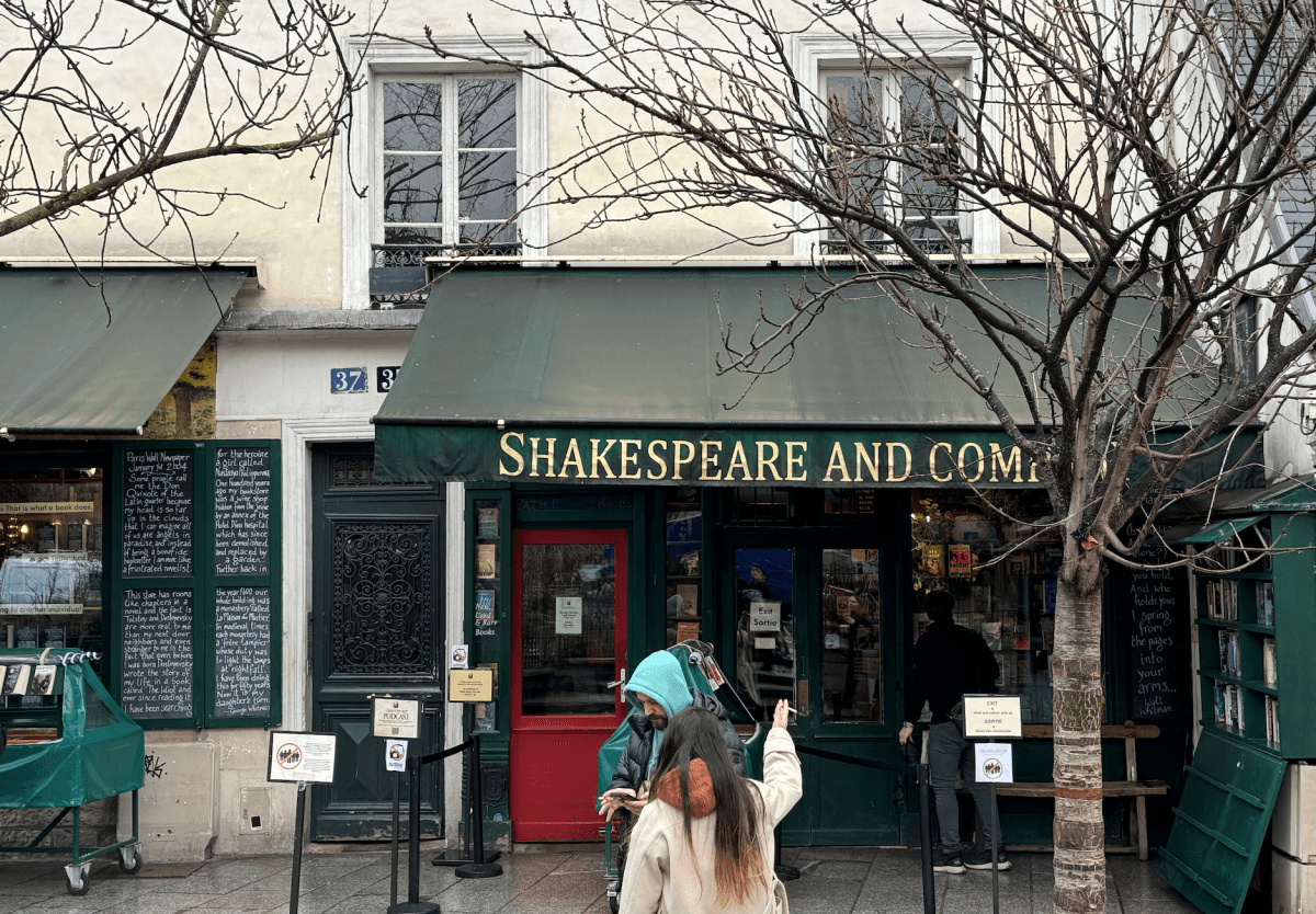 巴黎莎士比亞書店 
Shakespeare and Company
巴黎聖母院(Cathédrale Notre-Dame de Paris)
《Notre-Dame de Paris》
《鐘樓怪人》
原點紀念物(Point Zéro)