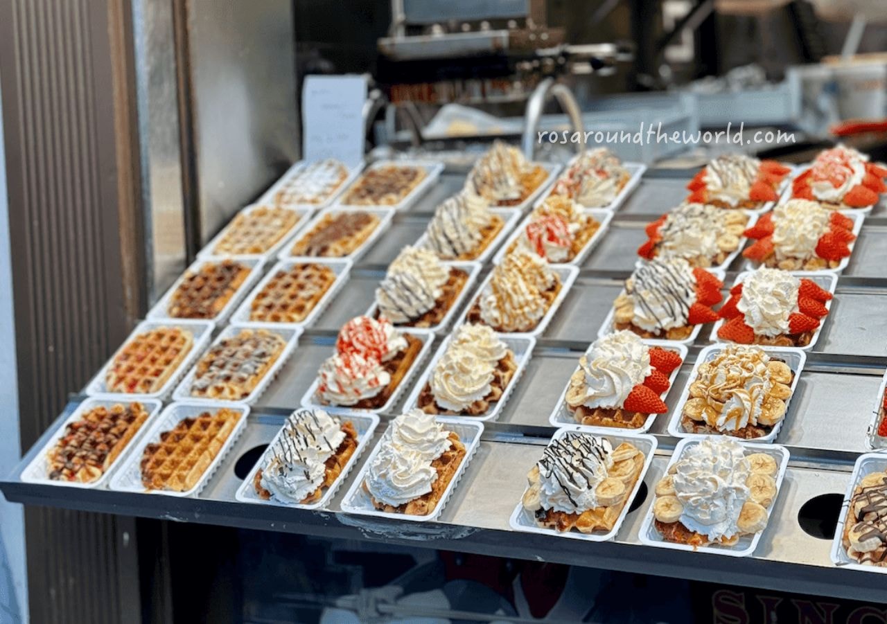 【布魯塞爾美食】布魯塞爾鬆餅Maison Dandoy 必吃百年老店 - 第1張圖