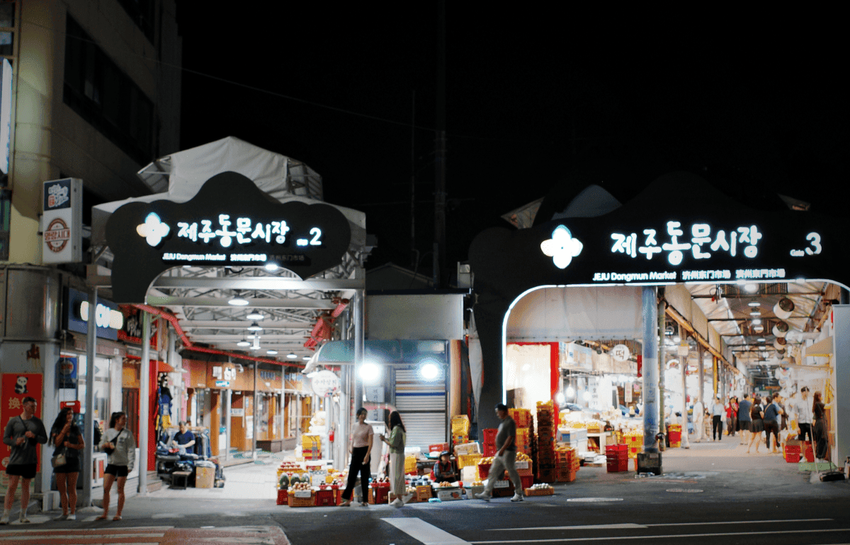 【濟州島必吃 黑豬肉1條街】米其林必比登推薦BBQ 菜板豚돔베돈 濟州島 米其林推薦BBQ 菜板豚돔베돈