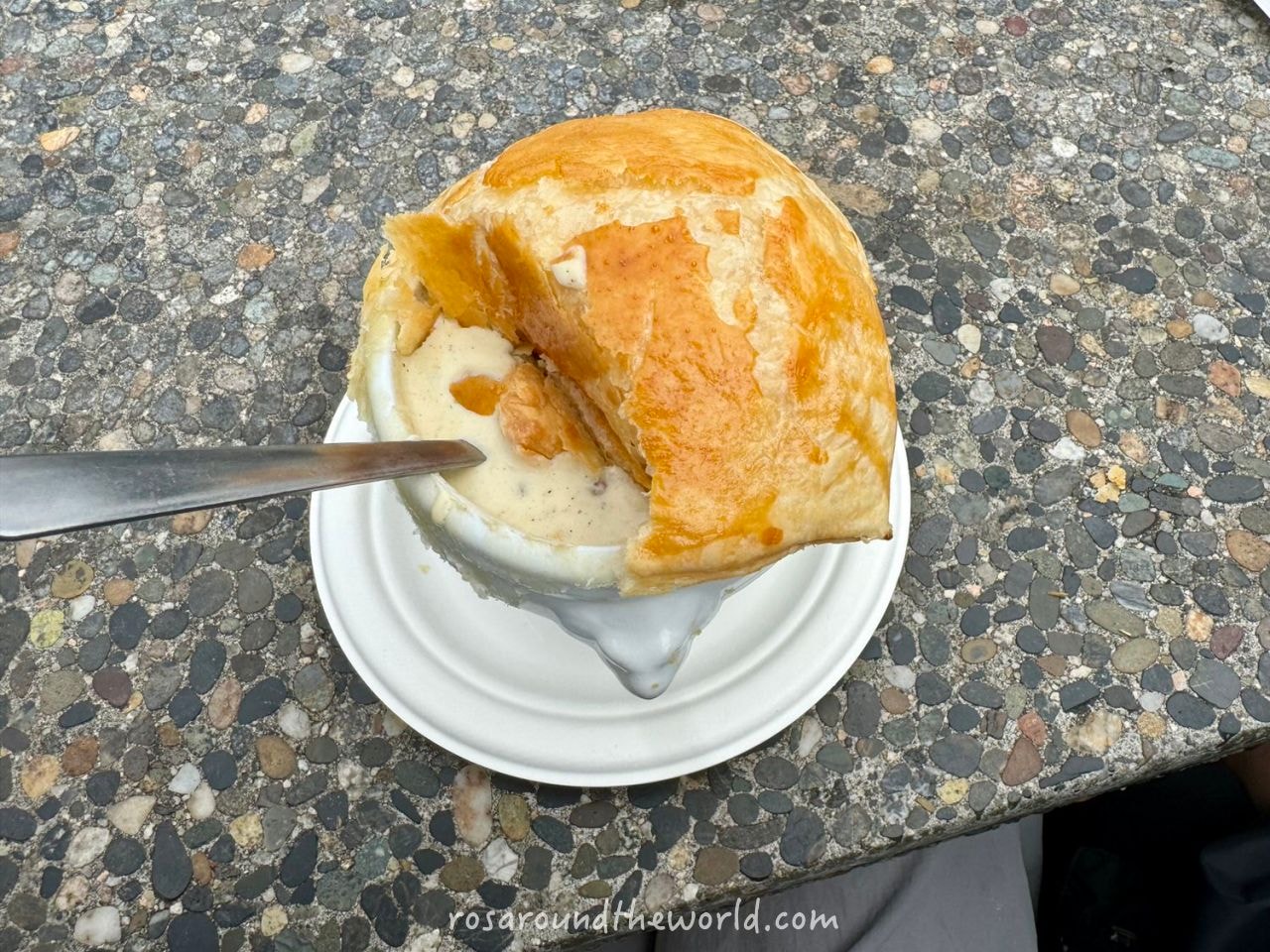 【溫哥華固蘭湖島市集】Granville Island必吃美食、水上巴士 - 第3張圖