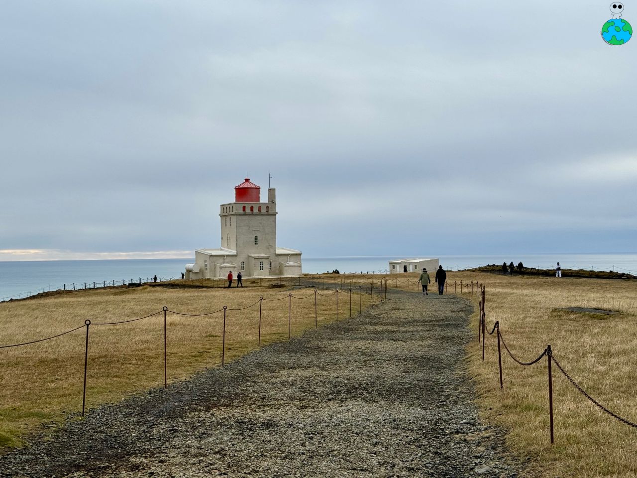 迪霍拉里半島(Dyrhólaey)燈塔