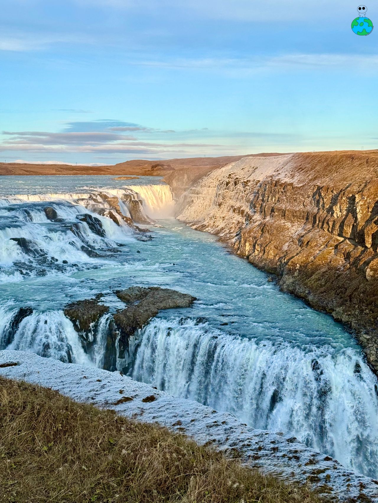【冰島黃金圈景點】古佛斯瀑布Gullfoss,黃金瀑布羊肉湯 - 第8張圖 冰島Gullfoss古佛斯瀑布(黃金瀑布)