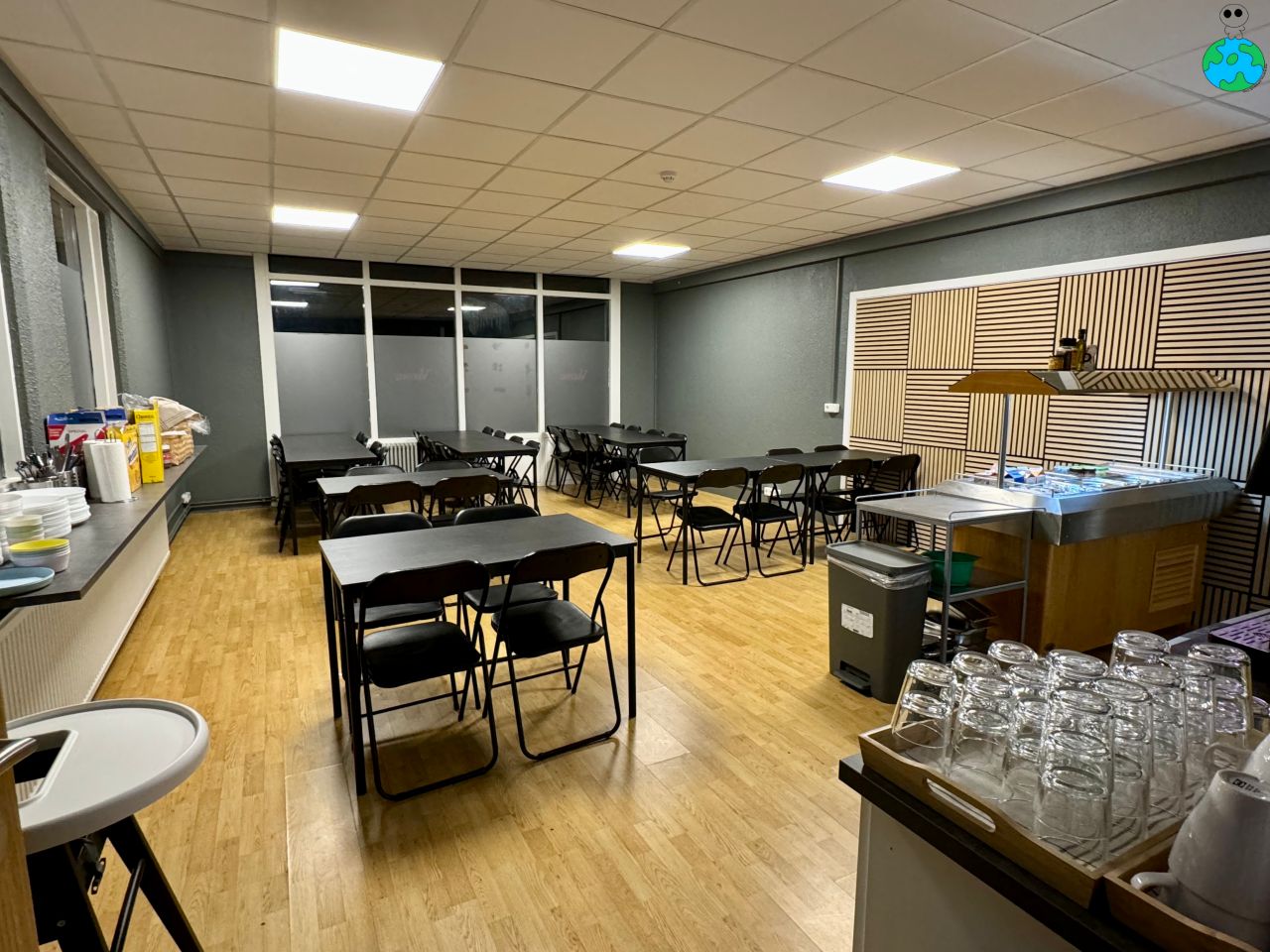 【冰島住宿推薦】Blue Viking Studio:鄰近凱夫拉維克機場、附自助早餐、房間超乾淨 - 第13張圖