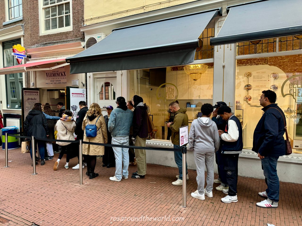 【阿姆斯特丹美食】Vleminckx薯條|26種醬料任選,萬年大排長龍的必吃老店! - 第7張圖