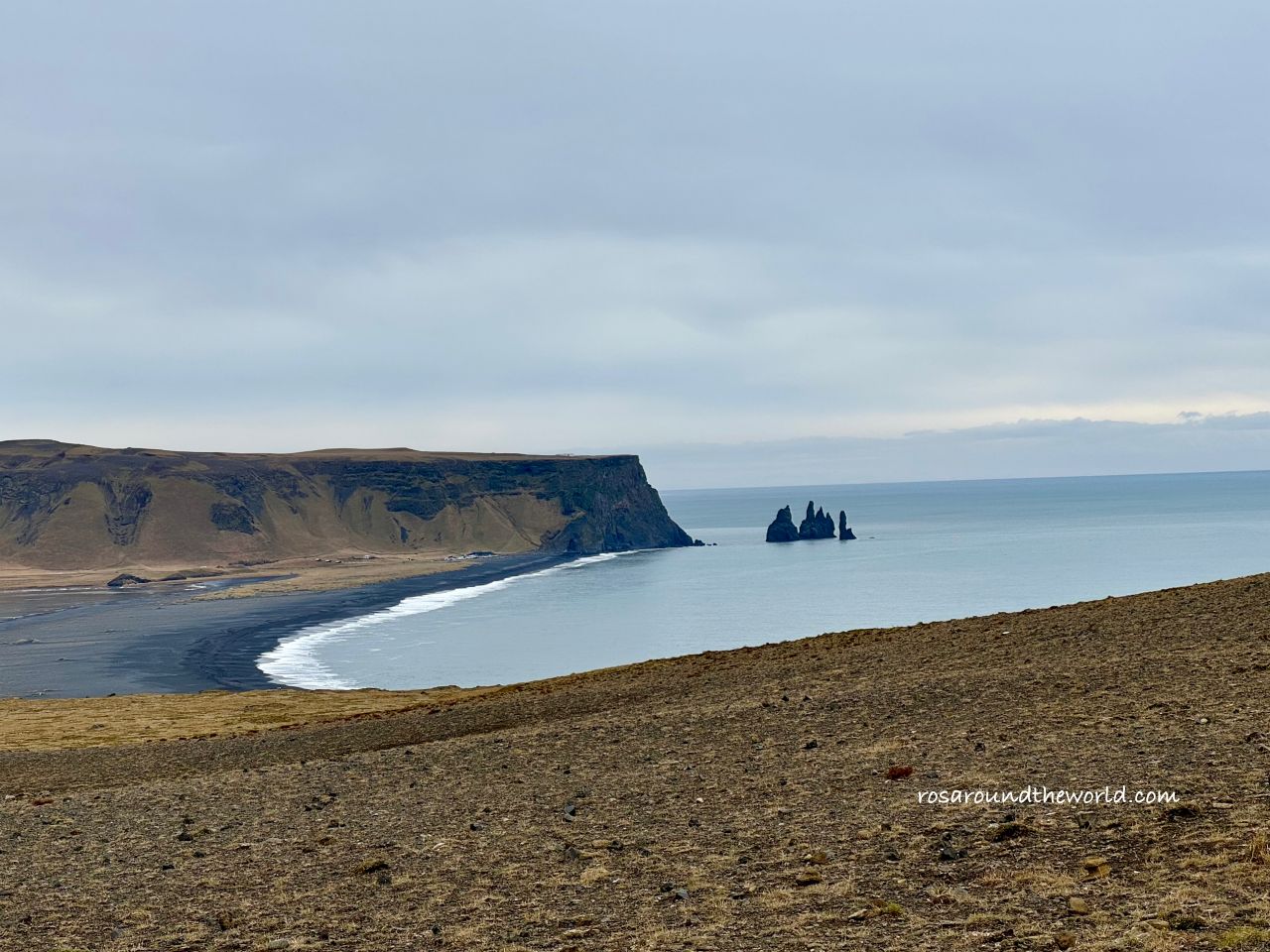 【冰島黑沙灘Reynisfjara】維克Vik黑沙灘玄武岩攻略
