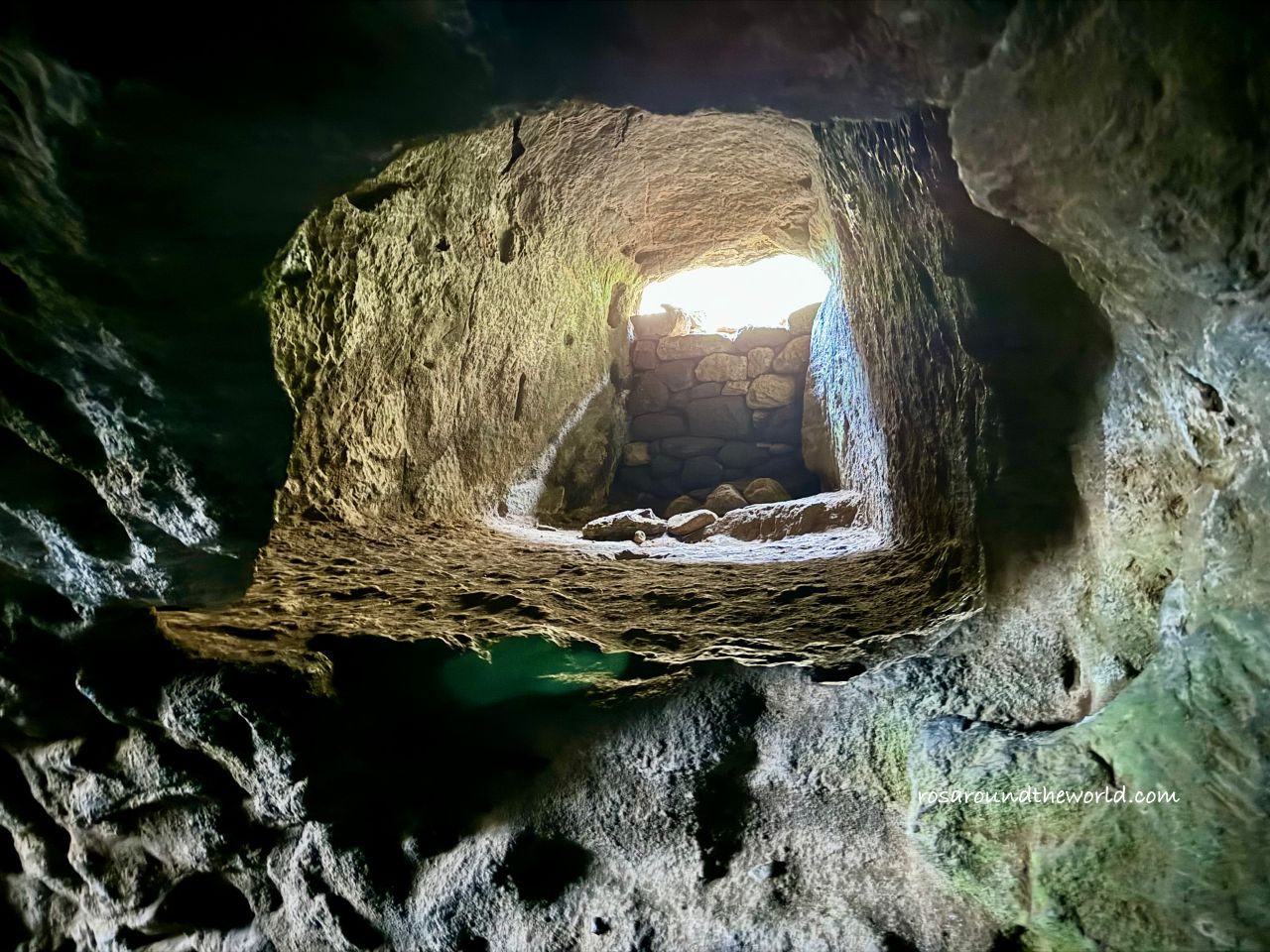 【冰島南部景點】Rutshellir Caves冰島最古老洞穴，免費參觀