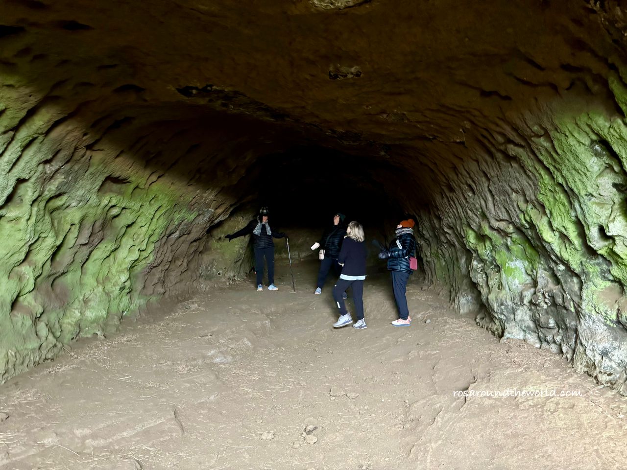 【冰島南部景點】Rutshellir Caves冰島最古老洞穴，免費參觀