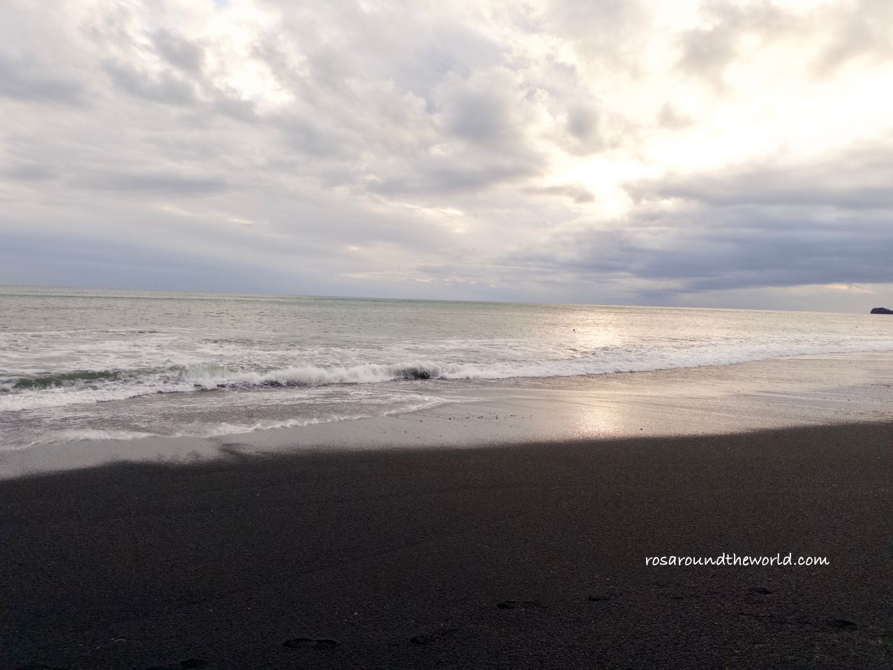 【冰島黑沙灘Reynisfjara】維克Vik黑沙灘玄武岩攻略