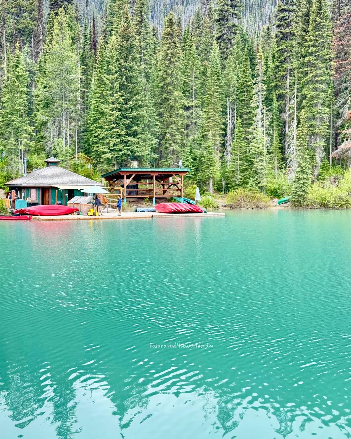【幽鶴國家公園】Emerald Lake 翡翠湖划船、交通&住宿推薦 - 第9張圖
