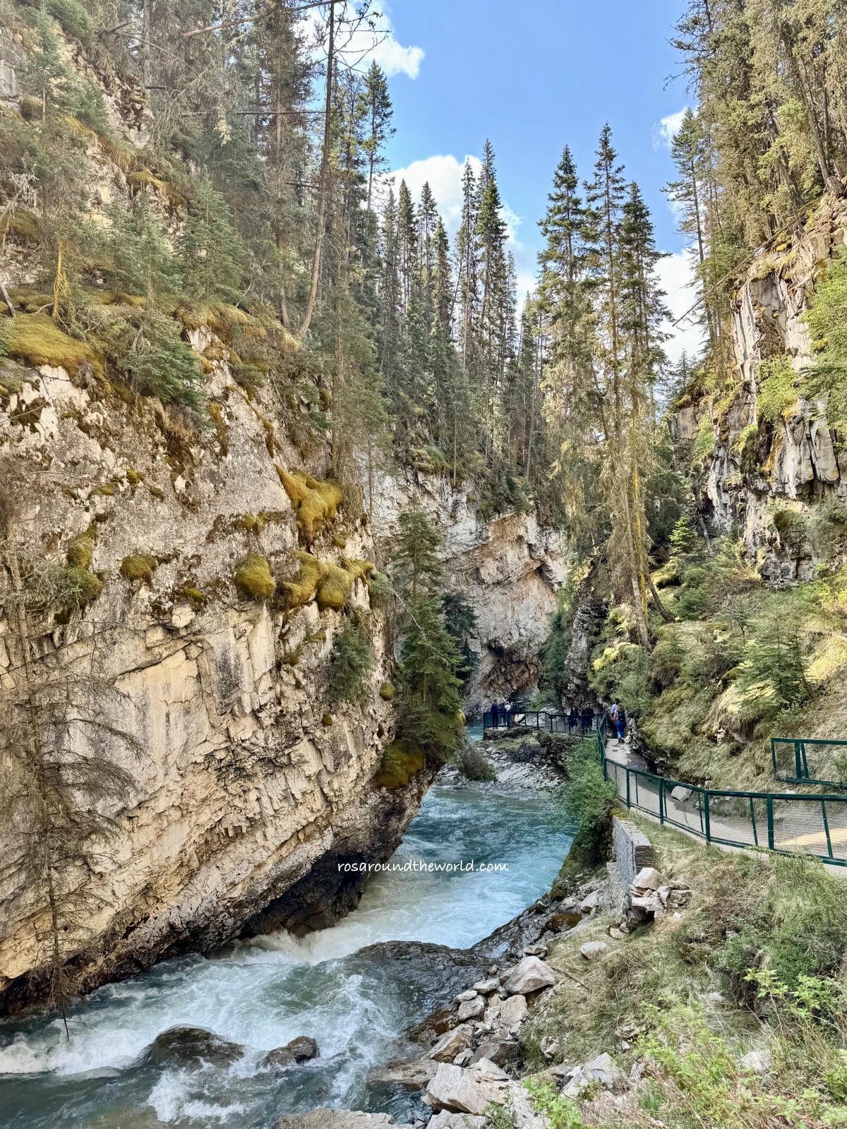 【班夫景點推薦】Johnston Canyon 強斯頓峽谷冬天、路線、交通攻略 - 第4張圖