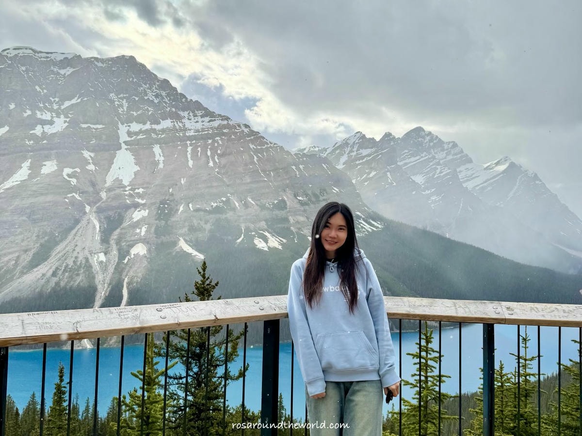 【班夫景點推薦】沛托湖Peyto Lake交通、停車、季節,藍到不真實的冰川湖 - 第7張圖