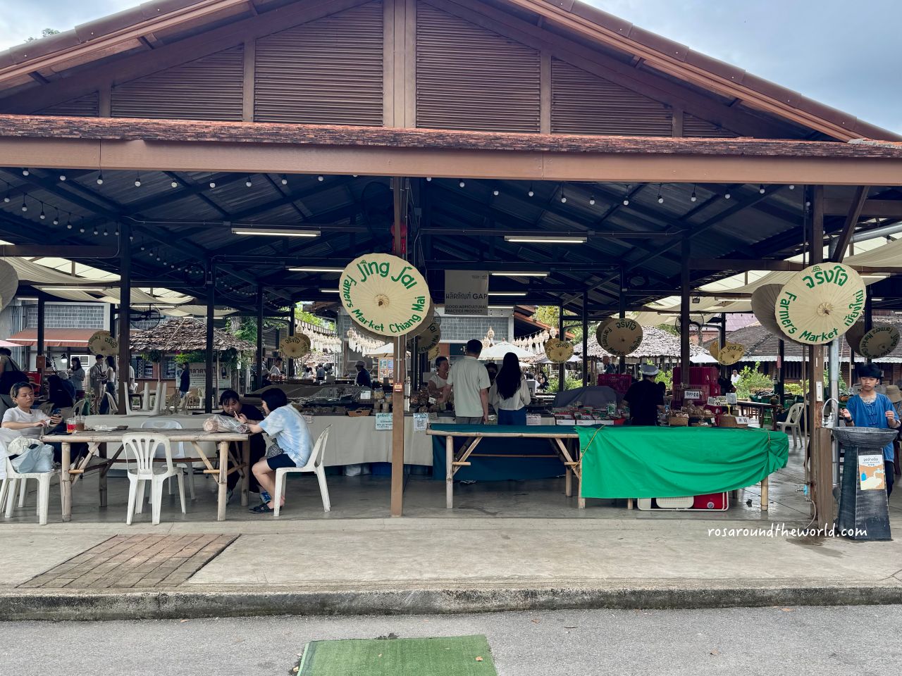 【清邁逛街景點】真心市集Jing Jai Market營業時間＆逛街攻略