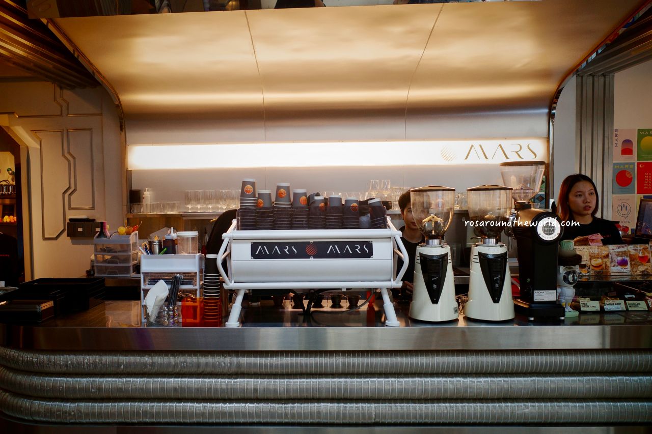 【清邁咖啡廳】MARS.cnx太陽系火星咖啡廳，一秒到美國羚羊谷！
