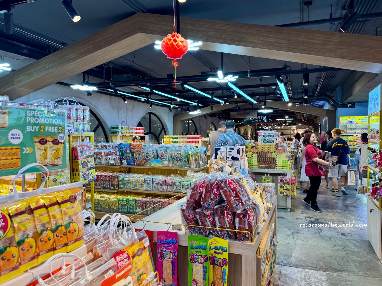 【尼曼區逛街地圖】清邁尼曼一號必買必吃＆白色市集時間