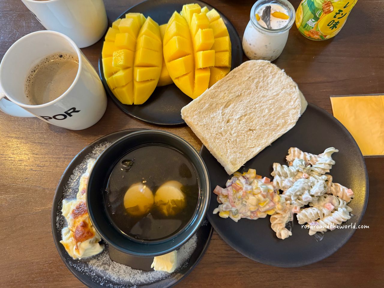 【清邁古城區住宿】POR Arak免費早餐、有泳池、地點方便