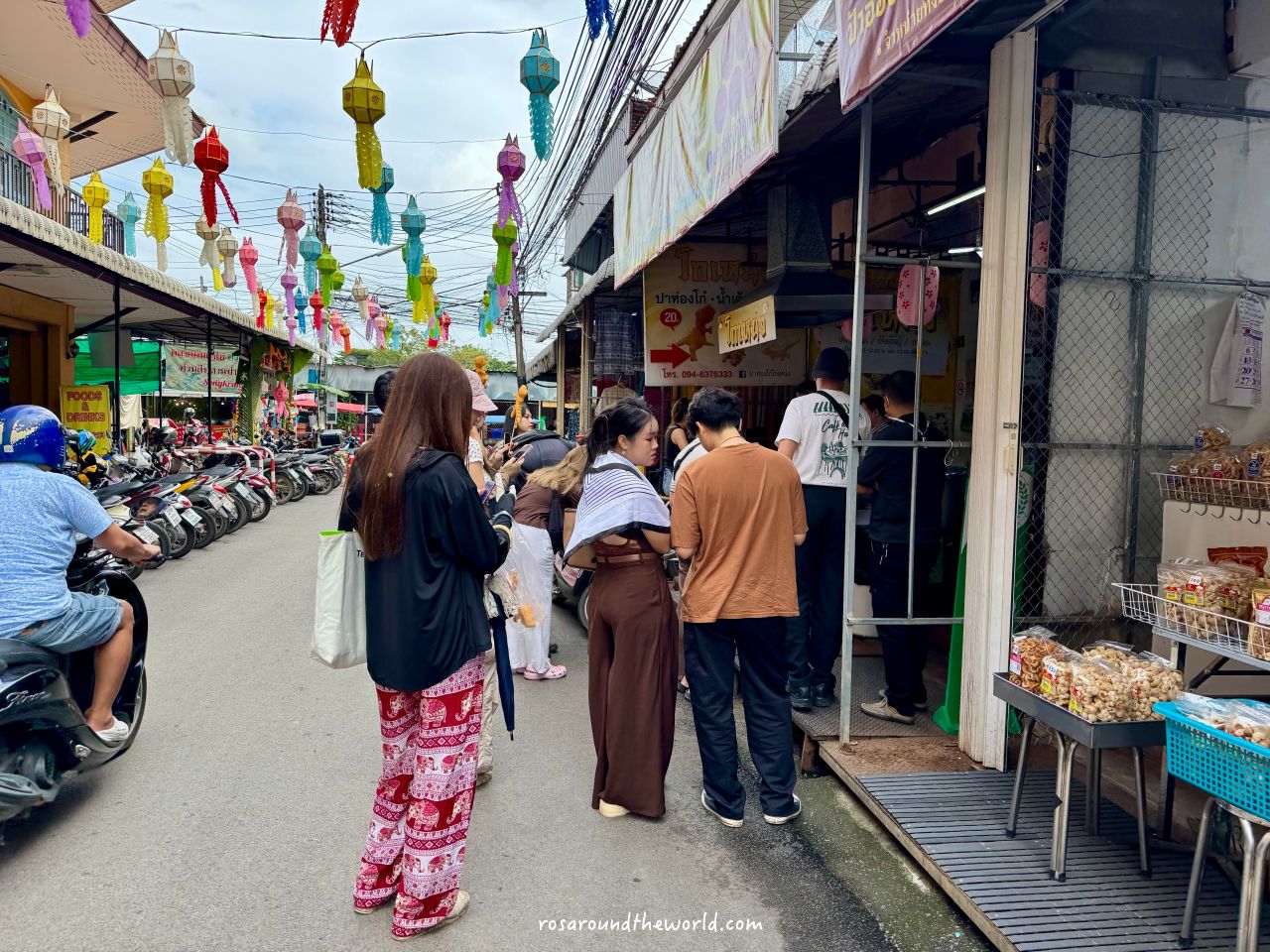 【清邁瓦洛洛市場】Warorot Market 在地百年市場，買伴手禮最便宜！