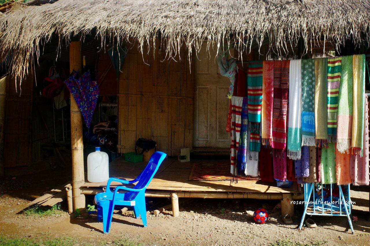 【清萊一日遊推薦】白廟、藍廟、黑廟、長頸族村＆午餐推薦