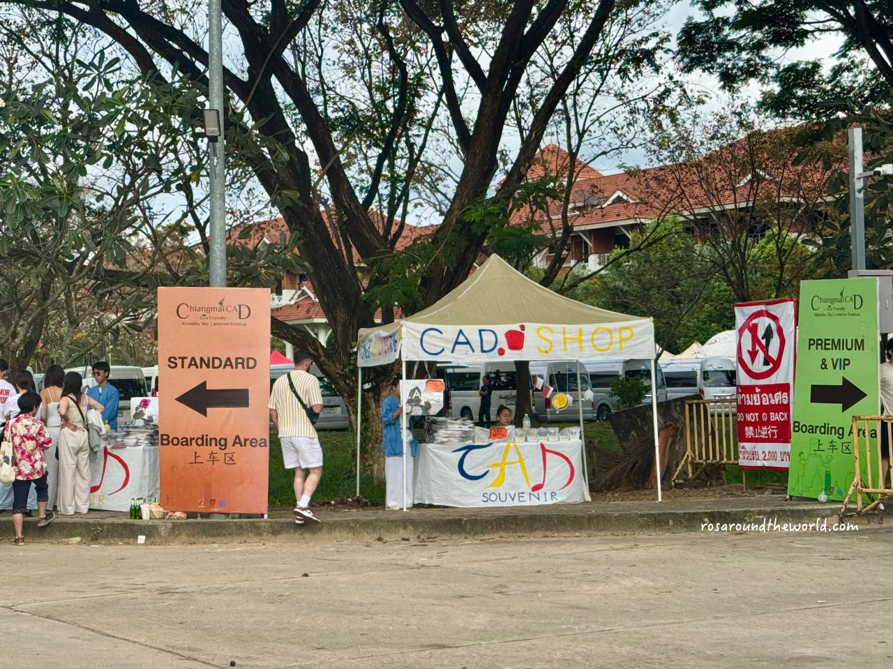 【清邁天燈節攻略2026】水燈節門票、日期、地點，CAD值不值得？