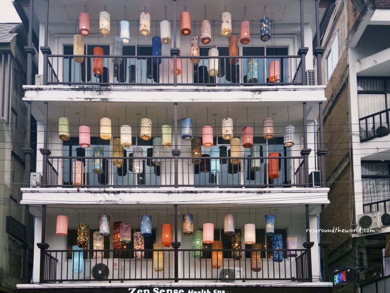 【清邁天燈節攻略2026】水燈節門票、日期、地點，CAD值不值得？