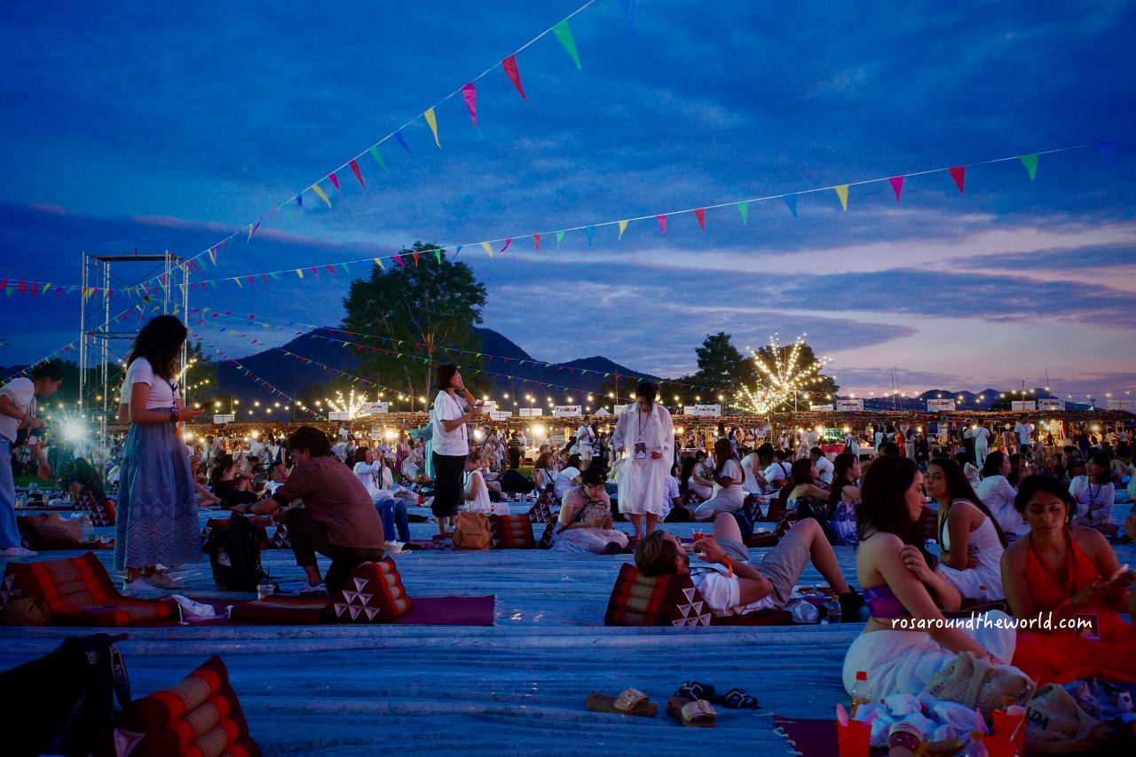 【清邁天燈節攻略2026】水燈節門票、日期、地點，CAD值不值得？