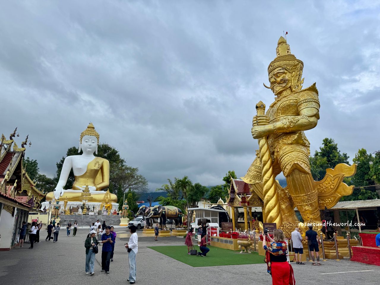 【清邁靈驗廟】清邁來康寺交通、拜法，當地人求財必去！