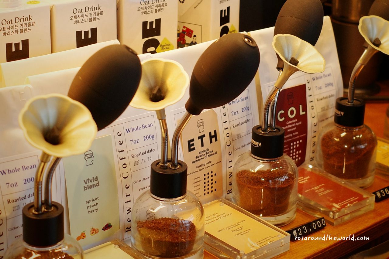【首爾咖啡廳推薦】Rewire Coffee明洞咖啡廳,評價滿分巷弄小店! - 第5張圖 【首爾咖啡廳推薦】Rewire Coffee明洞咖啡廳,評價滿分巷弄小店!