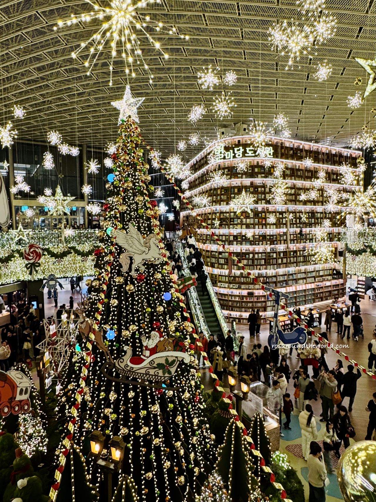 【首爾景點】COEX Mall星空圖書館交通、開放時間,聖誕節必去! - 第4張圖 【首爾景點】COEX Mall星空圖書館交通、開放時間,聖誕節必去!