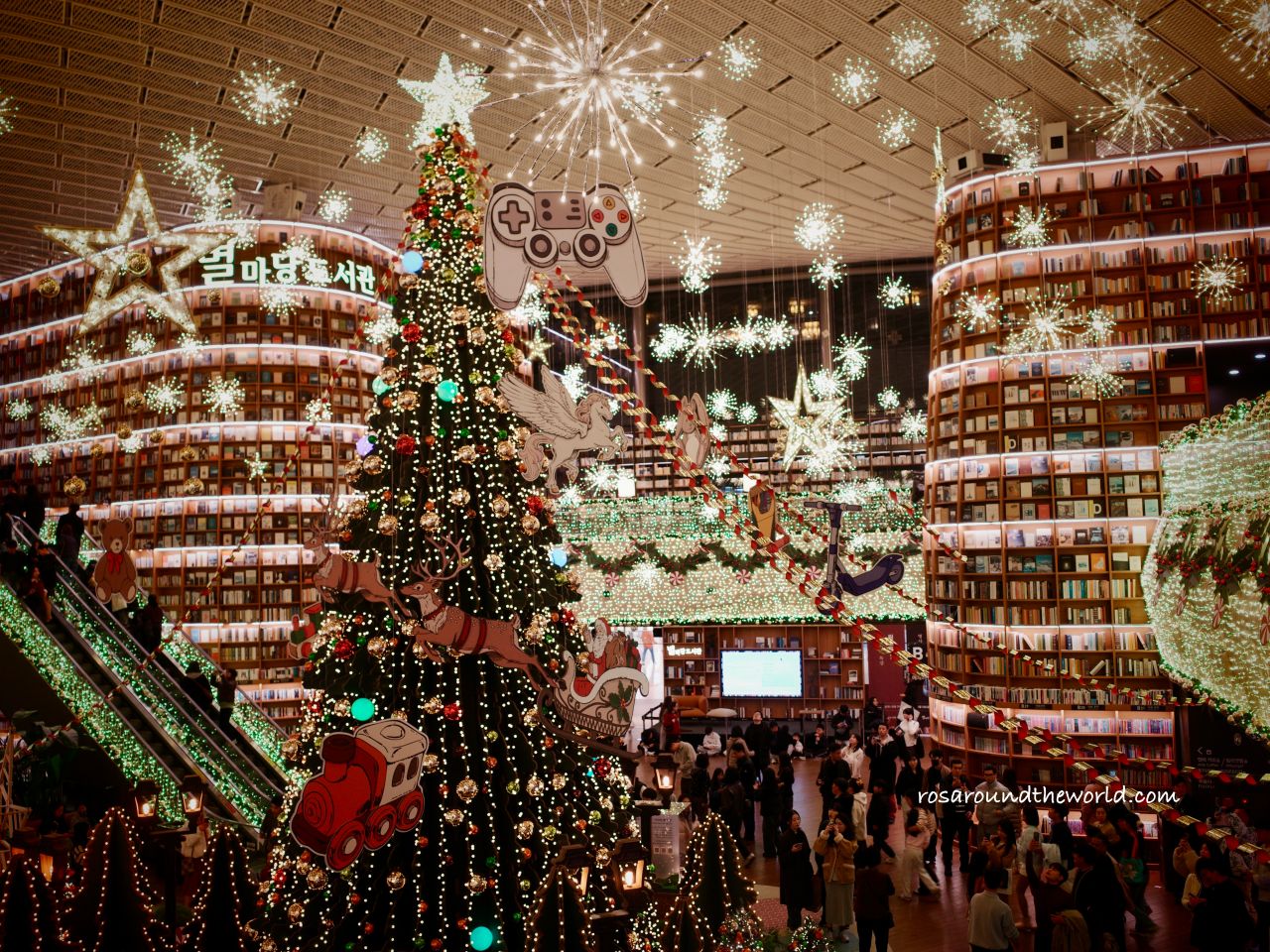 【首爾景點】COEX Mall星空圖書館交通、開放時間,聖誕節必去! - 第1張圖 【首爾景點】COEX Mall星空圖書館交通、開放時間,聖誕節必去!