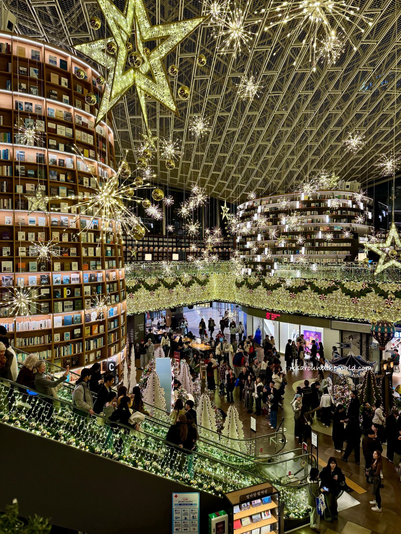 【首爾景點】COEX Mall星空圖書館交通、開放時間,聖誕節必去! - 第9張圖 【首爾景點】COEX Mall星空圖書館交通、開放時間,聖誕節必去!