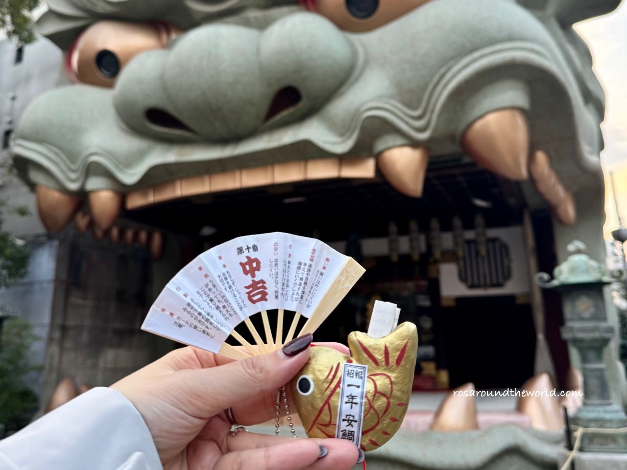【大阪景點】難波八阪神社交通、必買御守&詩籤，超可愛獅子頭神殿！