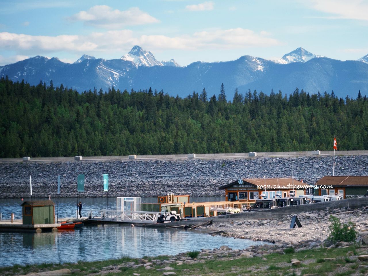 【班夫景點推薦】明尼旺卡湖Lake Minnewanka，落磯山脈最大人工湖