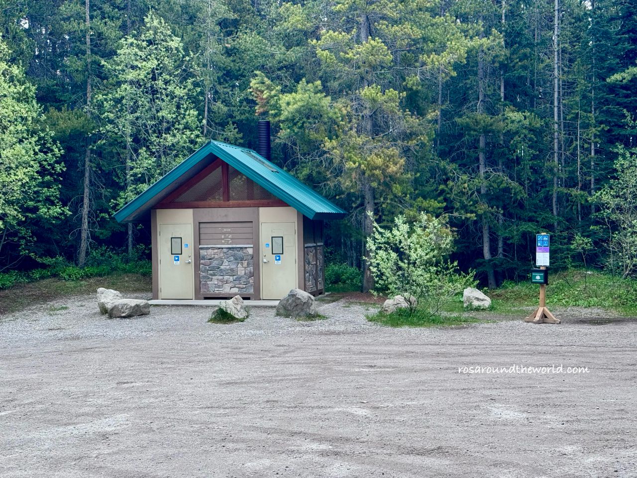 【冰原大道景點】赫伯特湖Herbert Lake,班夫秘境湖泊推薦 - 第2張圖 【冰原大道景點】赫伯特湖Herbert Lake,班夫秘境湖泊推薦